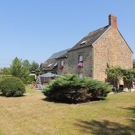 Au Coeur De La Baie Apartment Le Val-Saint-Pere Bagian luar foto